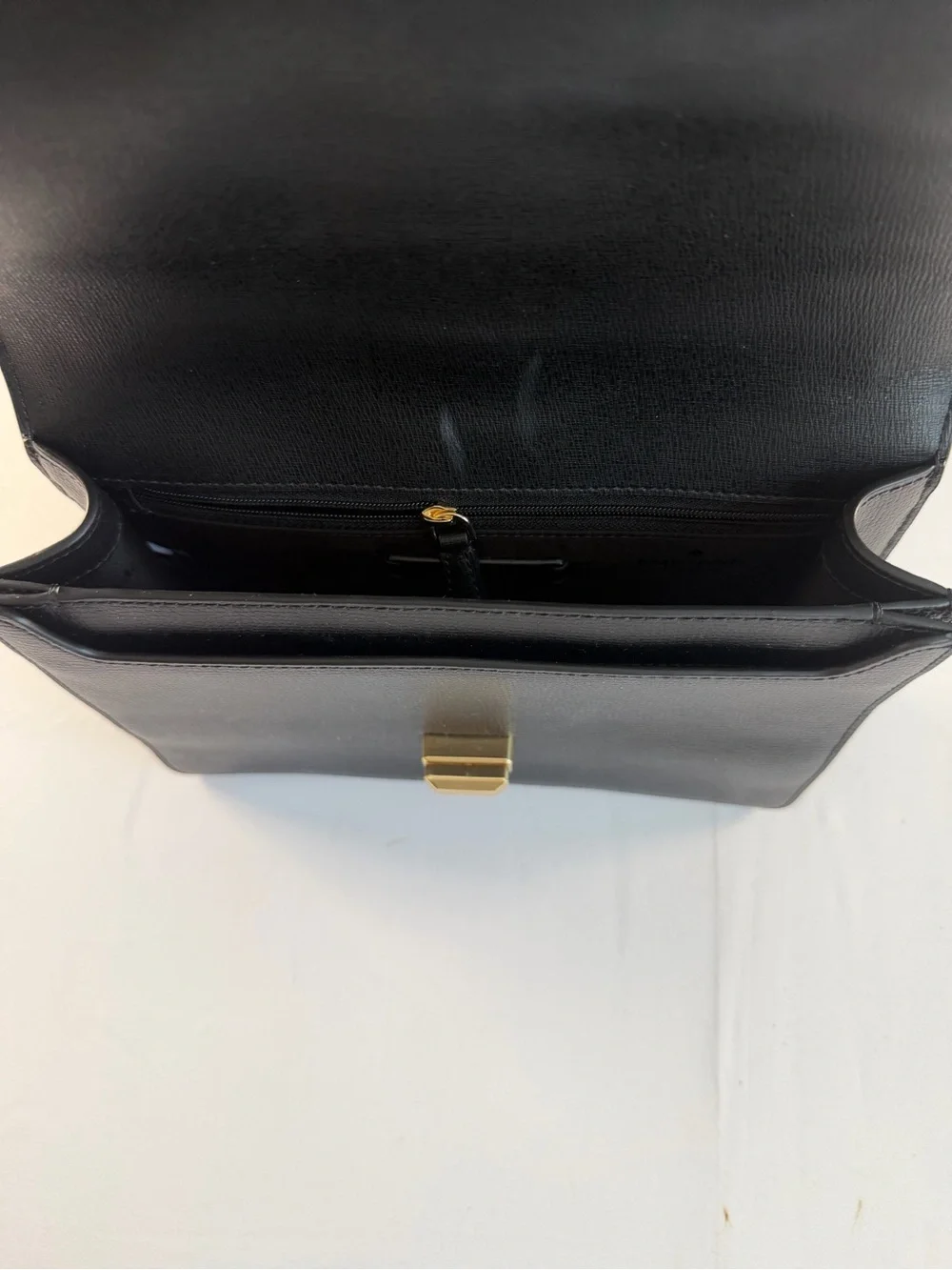 Kate Spade Phoebe turn lock Black Leather Shoulder Bag with Gold Hardware
